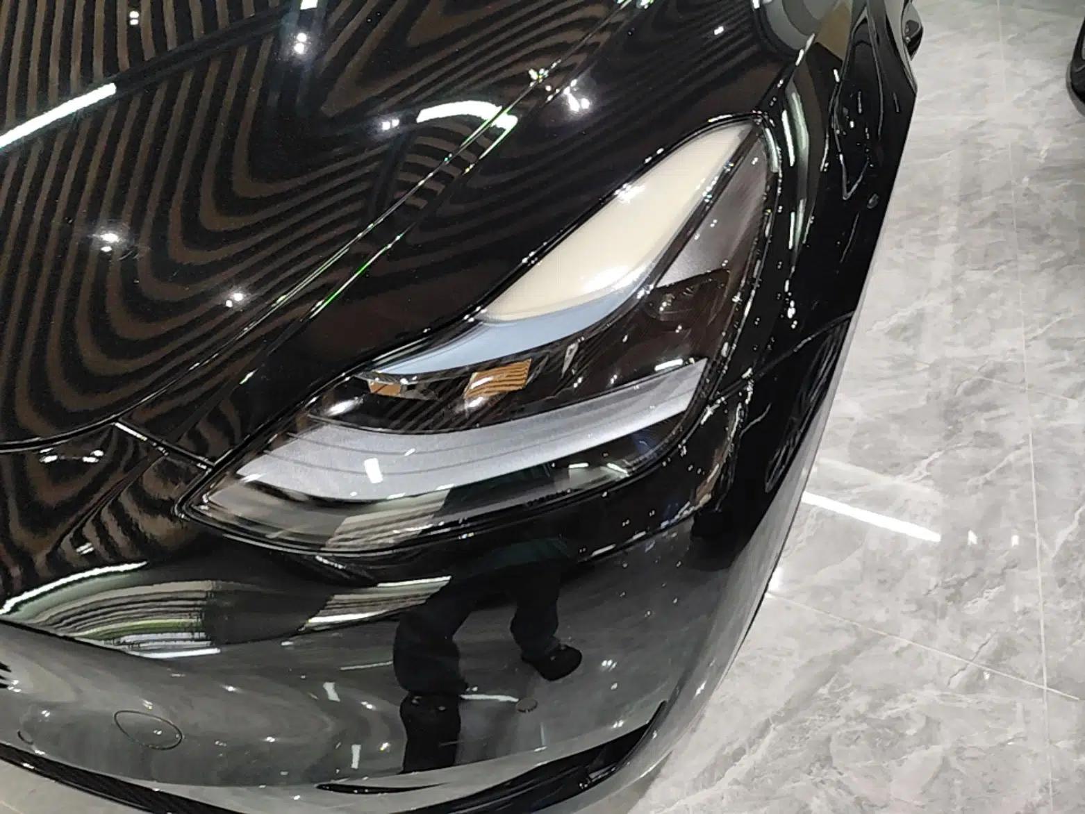 Tesla Model Y 2022 Rear-Wheel-Drive Version — миниатюра 8