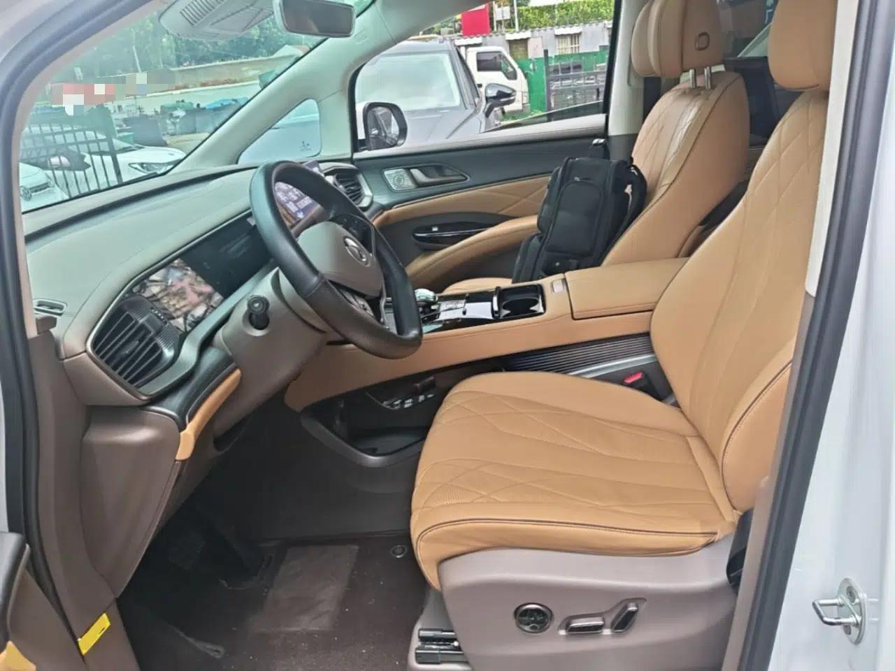 Denza D9 2022 DM-i 970 Four-Wheel Drive Flagship Model — миниатюра 22