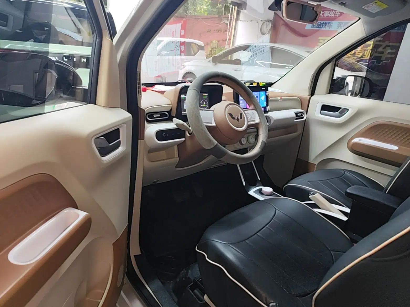 Wuling Hongguang MINIEV 2024 3rd Generation 215km Youth Edition — миниатюра 18