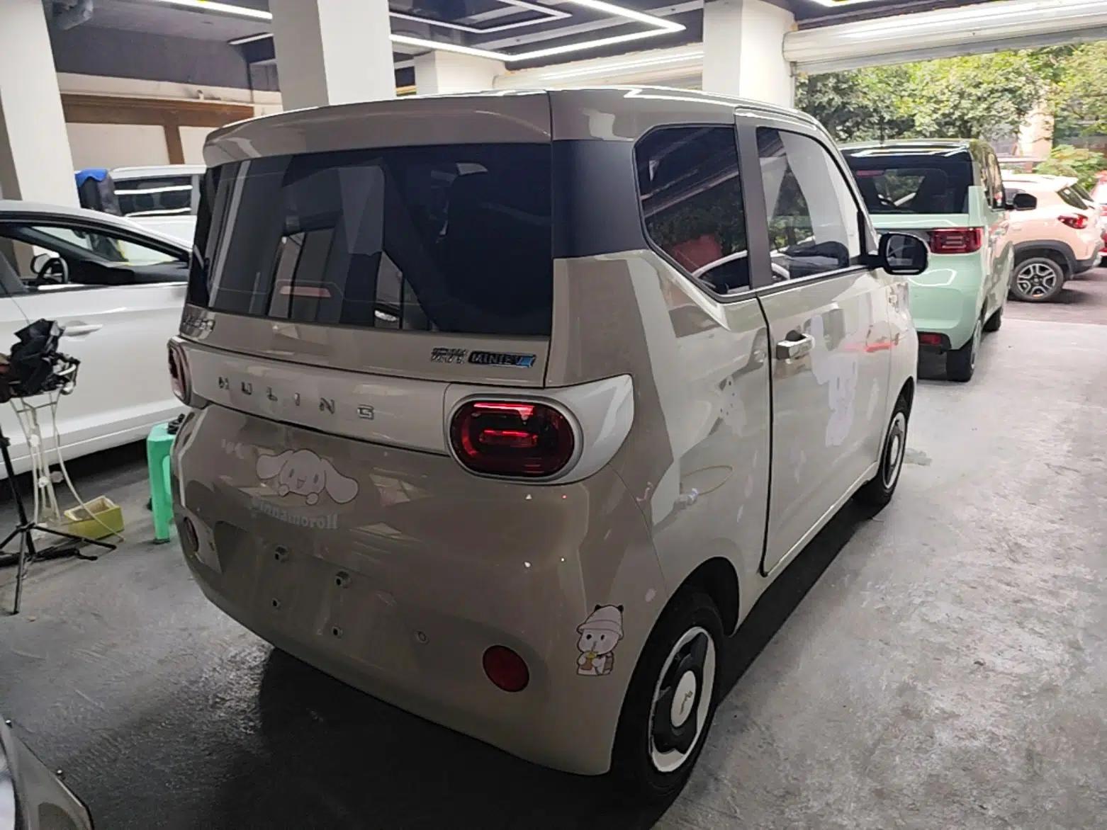 Wuling Hongguang MINIEV 2024 3rd Generation 215km Youth Edition — миниатюра 6