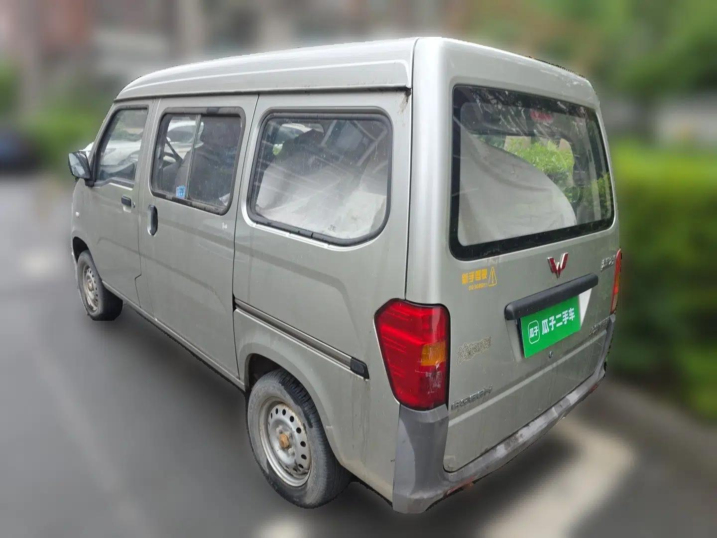 Wuling Zhiguang 2013 1.0L Practical Version — миниатюра 4
