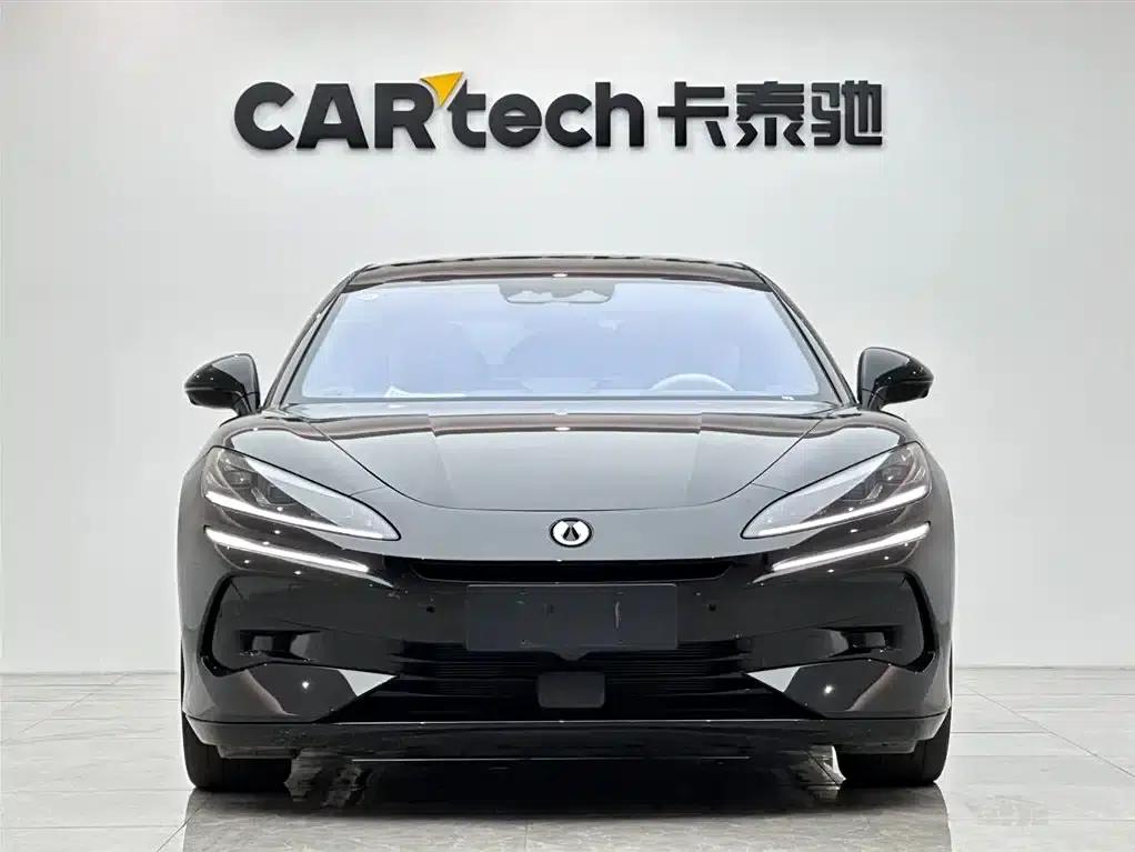 Denza Z9 2024 Model 1100km AWD Max Edition — миниатюра 7