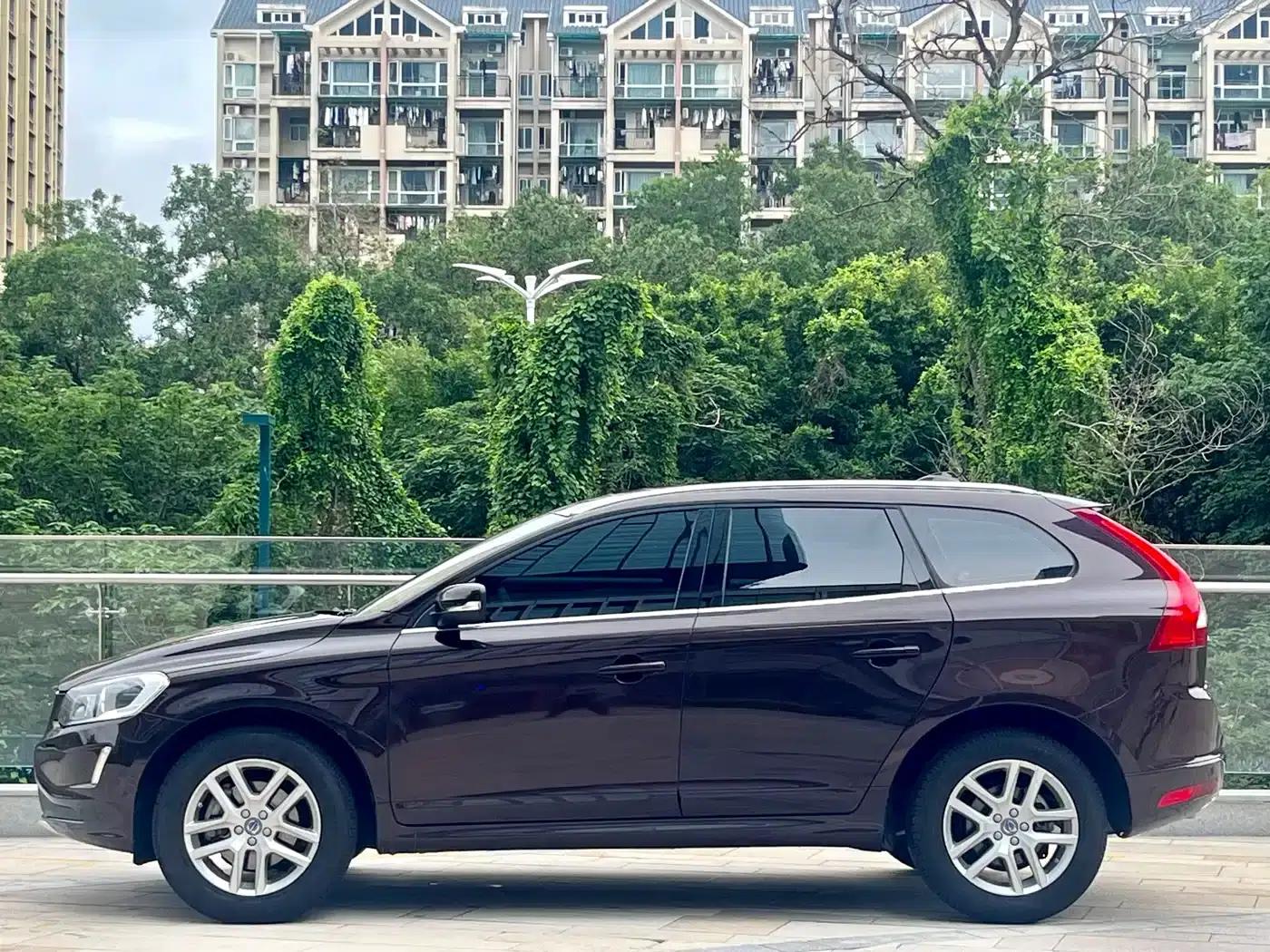 2017 Volvo XC60 T5 Smart Upgrade Edition — миниатюра 3