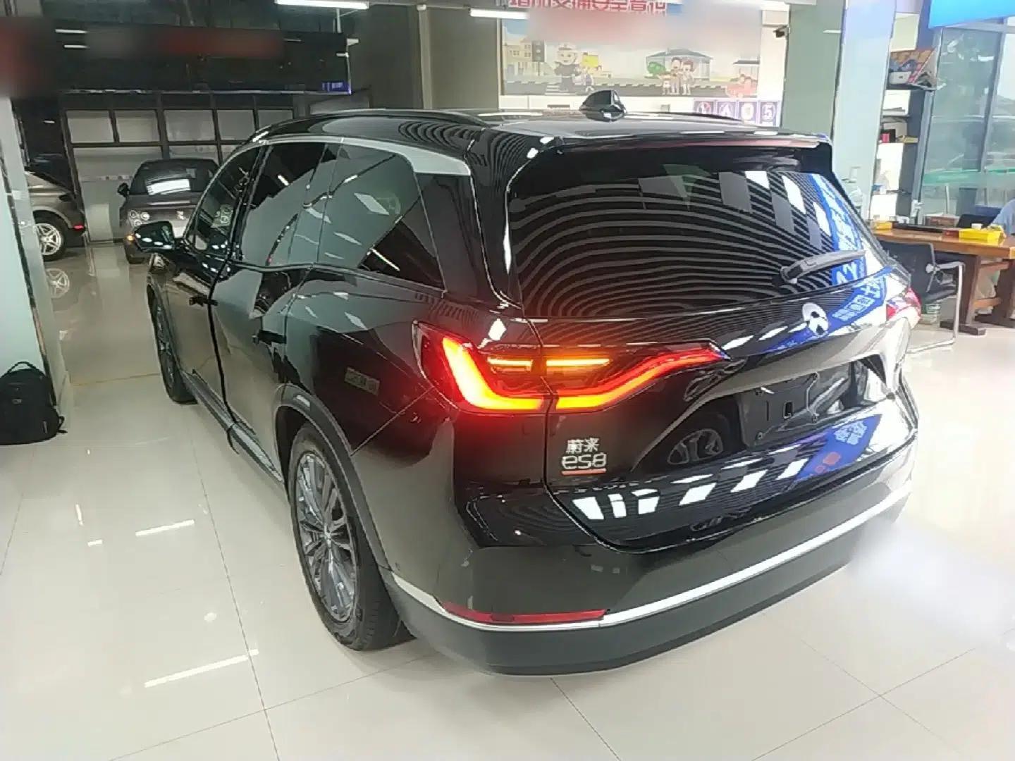 Nio ES8 2020 450 km Range 6-Seater Version — миниатюра 4