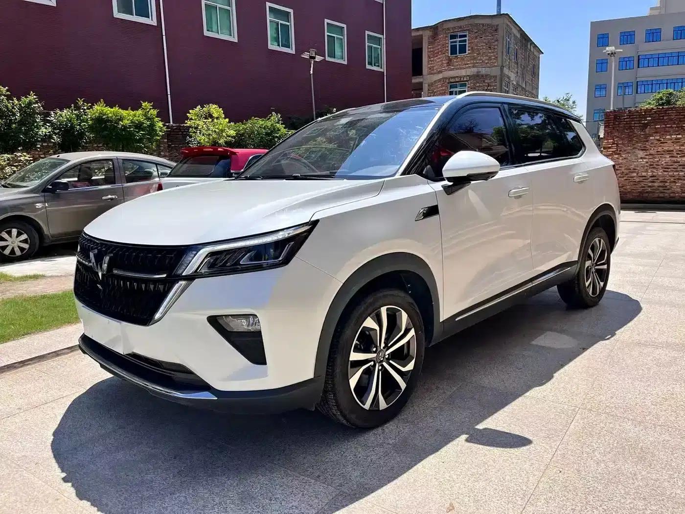 Wuling Xingchen 2021 1.5T CVT Star Edition — миниатюра 1