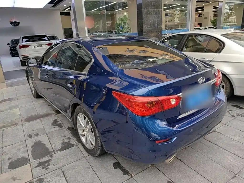 Infiniti Q50L 2015 2.0T Enjoy Edition — миниатюра 5