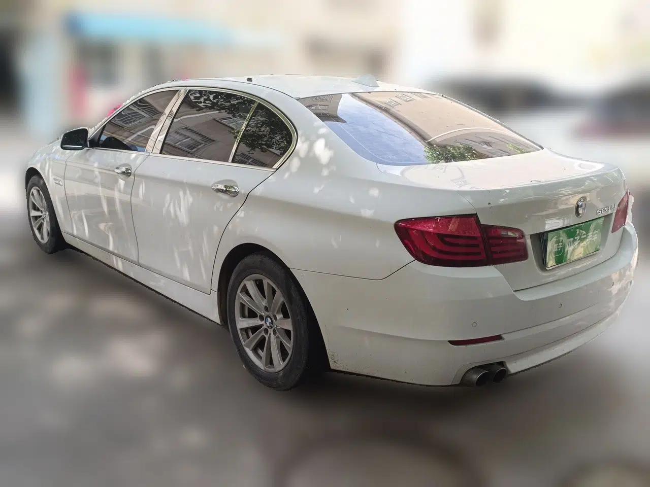 BMW 5 Series 2012 520Li Elegant Edition — миниатюра 4