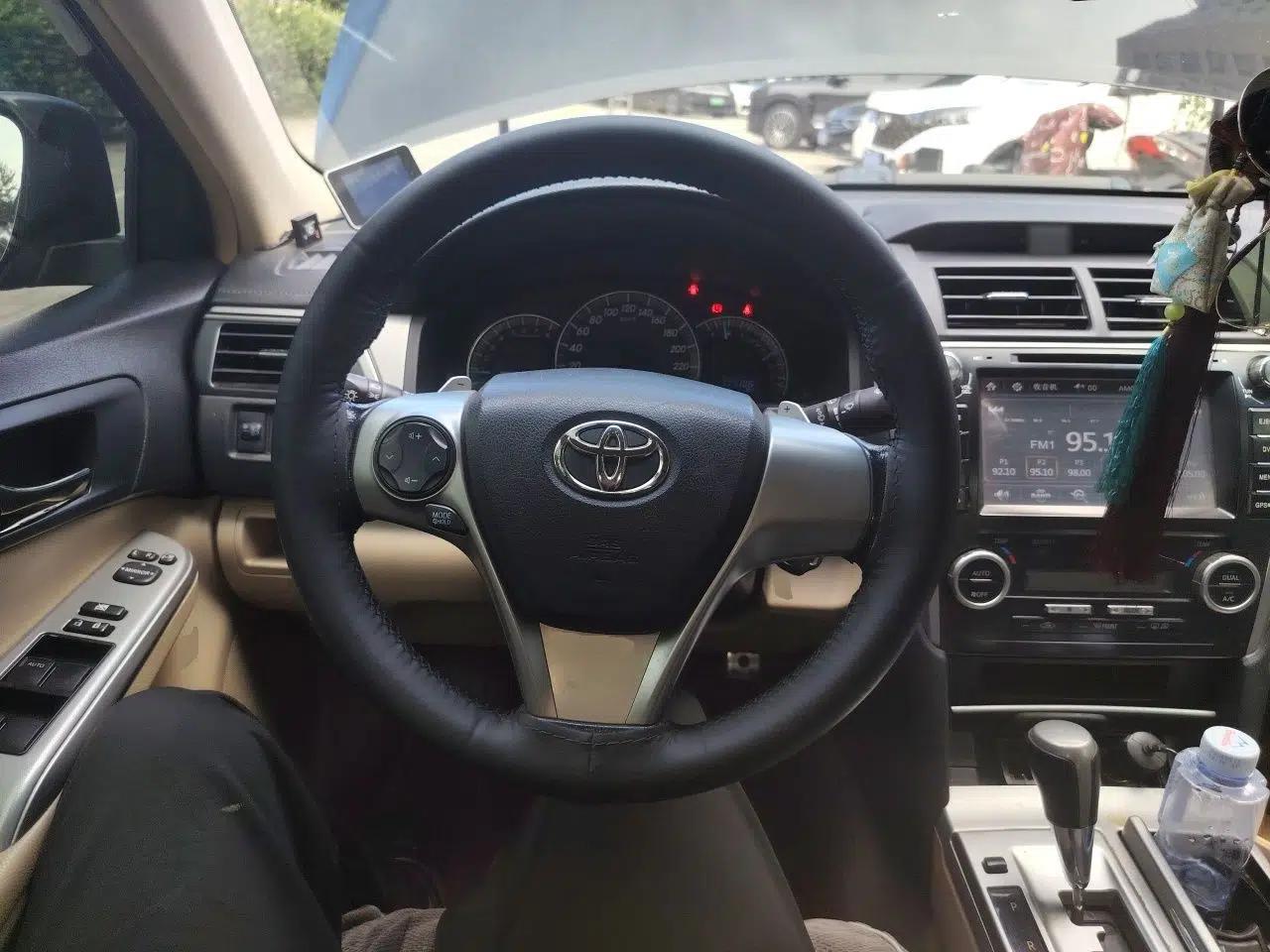 Toyota Camry 2012 Junrui 2.0S Radiant Edition — миниатюра 10