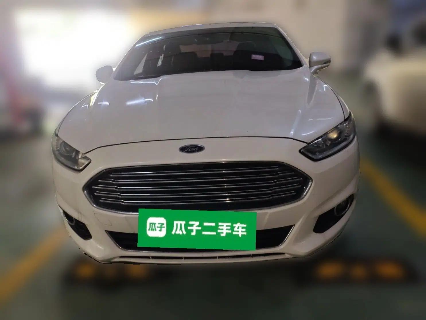 Ford Mondeo 2013 2.0L GTDi 200 Fashion Edition — миниатюра 2