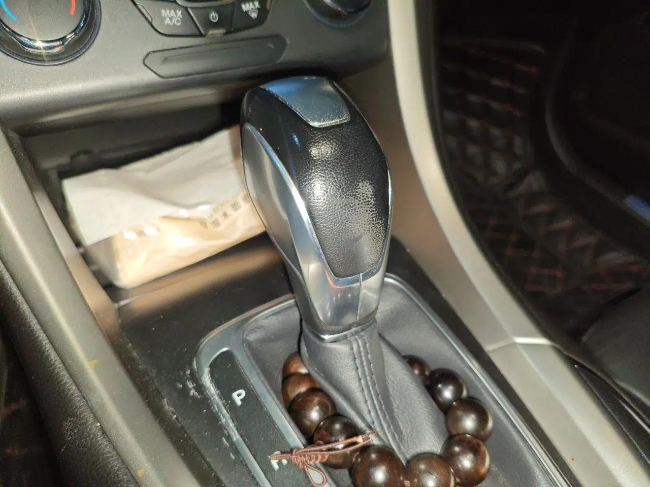 Ford Mondeo 2013 2.0L GTDi 200 Fashion Edition — миниатюра 14