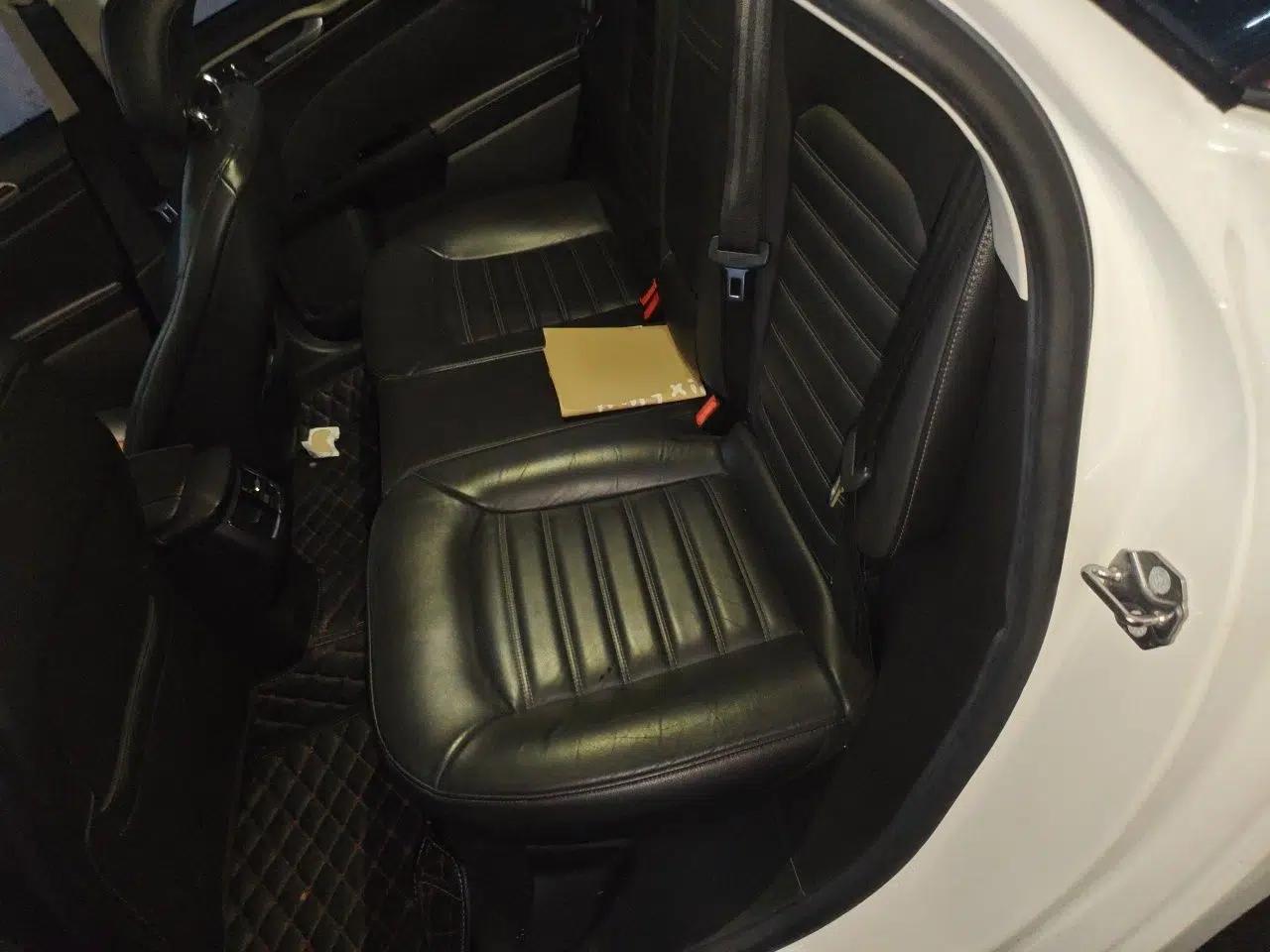 Ford Mondeo 2013 2.0L GTDi 200 Fashion Edition — миниатюра 17