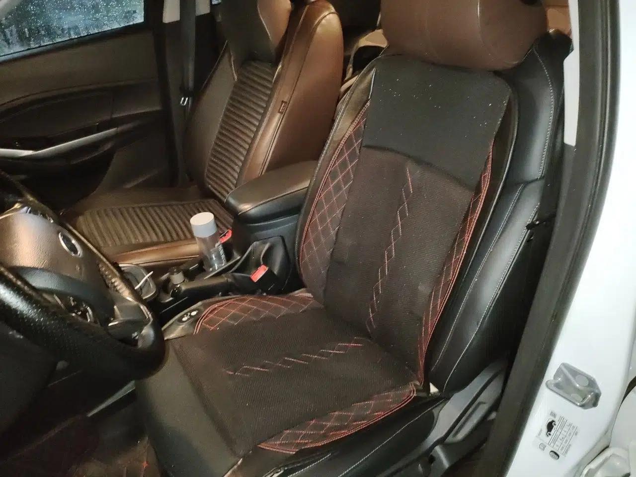 Ford Escort 2019 Revised Version 1.5L Automatic Enjoyment Type China VI Standard — миниатюра 15