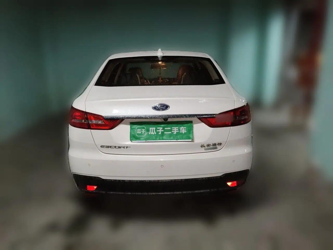 Ford Escort 2019 Revised Version 1.5L Automatic Enjoyment Type China VI Standard — миниатюра 5