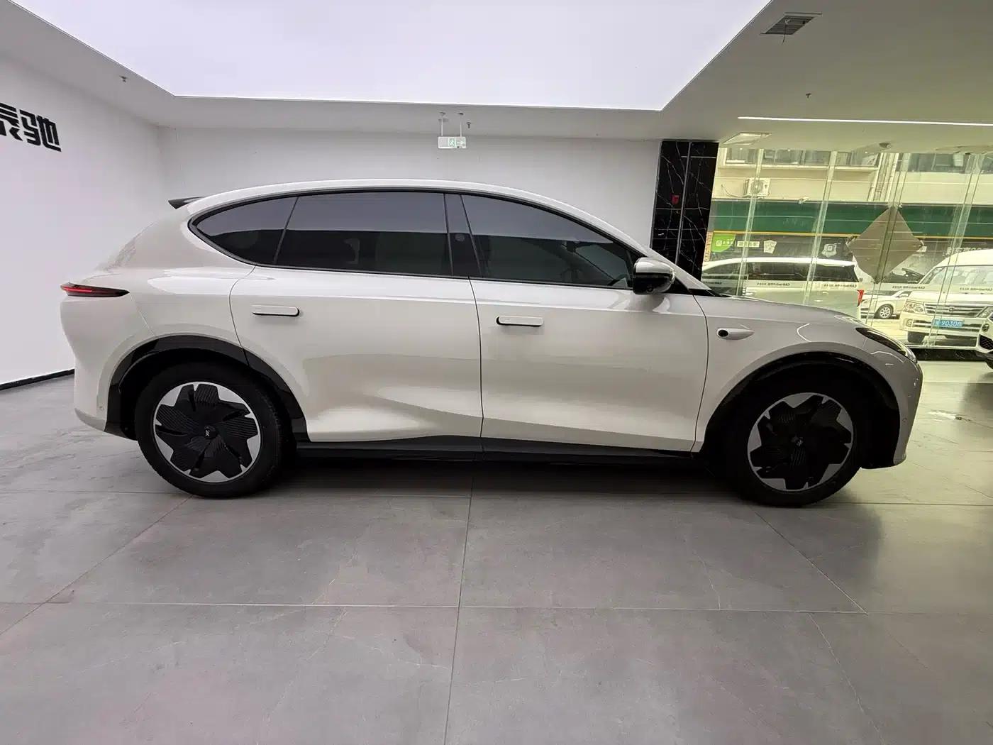 2023 Smart LS7 90kWh Elite Rear-Wheel Drive Edition — миниатюра 9