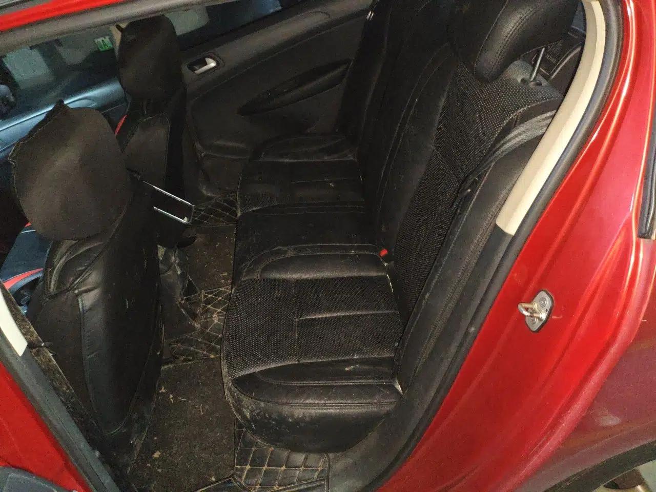 Peugeot 308 2013 1.6L Automatic YouShang Chen Kun Excellent Edition — миниатюра 17
