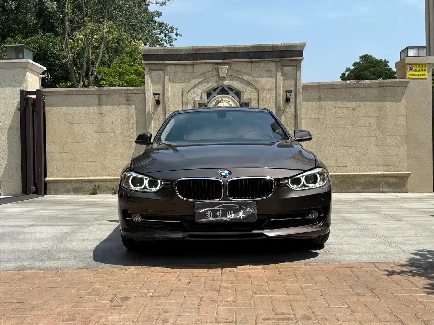 2013 BMW 3 Series 320Li Manual — миниатюра 2