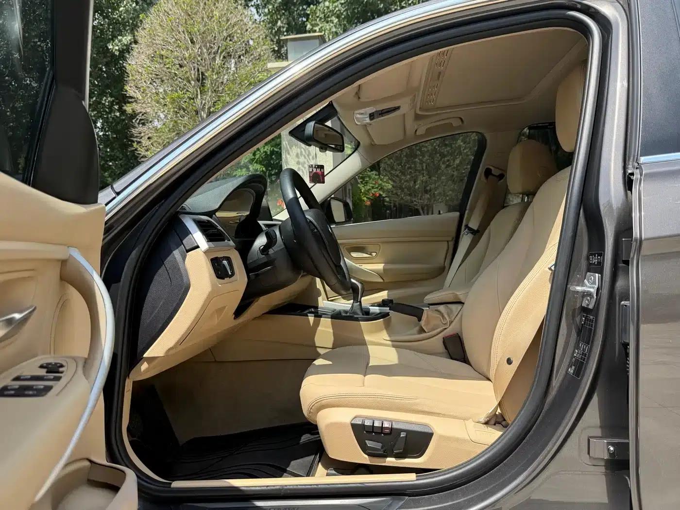 2013 BMW 3 Series 320Li Manual — миниатюра 5