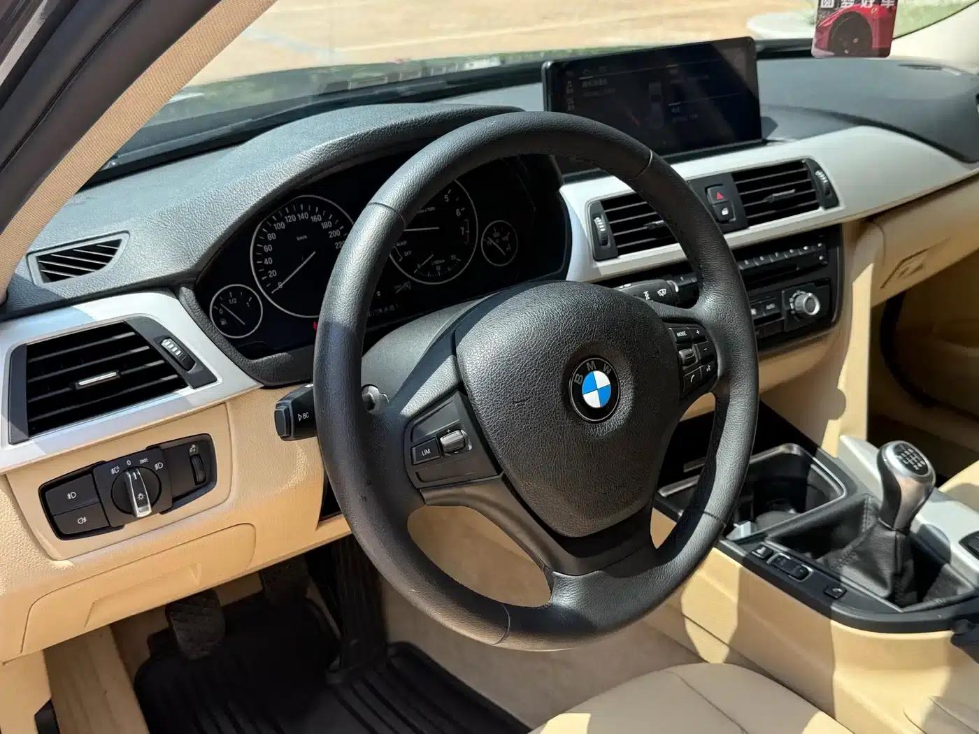 2013 BMW 3 Series 320Li Manual — миниатюра 10