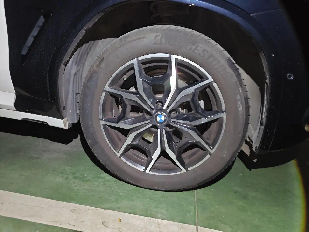BMW X4 2022 xDrive 25i M Sport Package — миниатюра 8