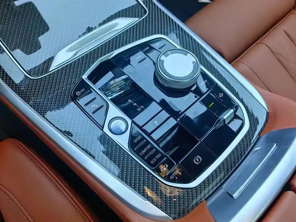 2023 BMW X7 M60i xDrive M60i — миниатюра 11
