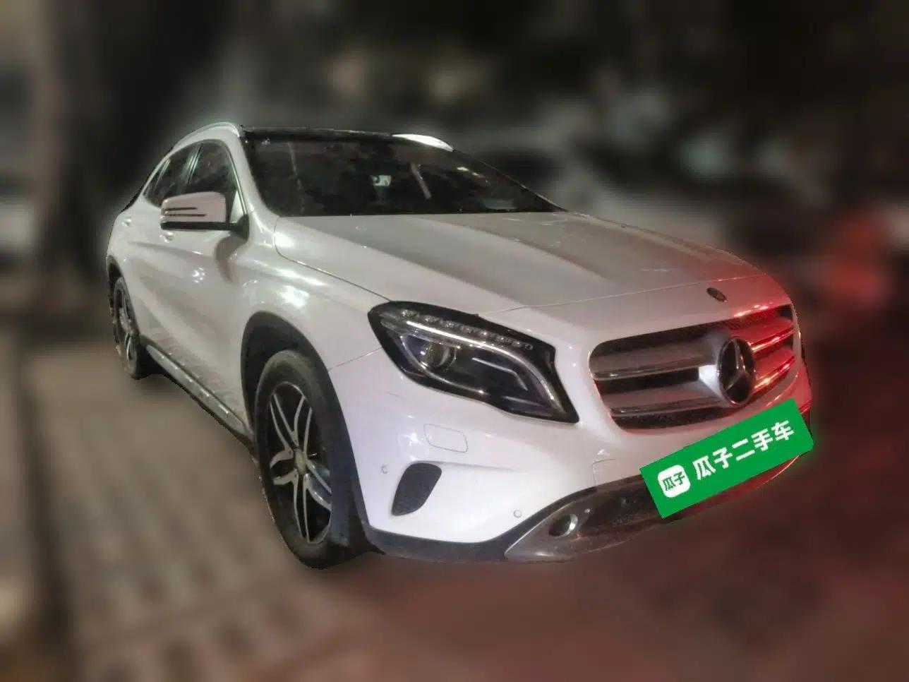 Mercedes-Benz GLA 2015 GLA 200 Fashion Model — миниатюра 3