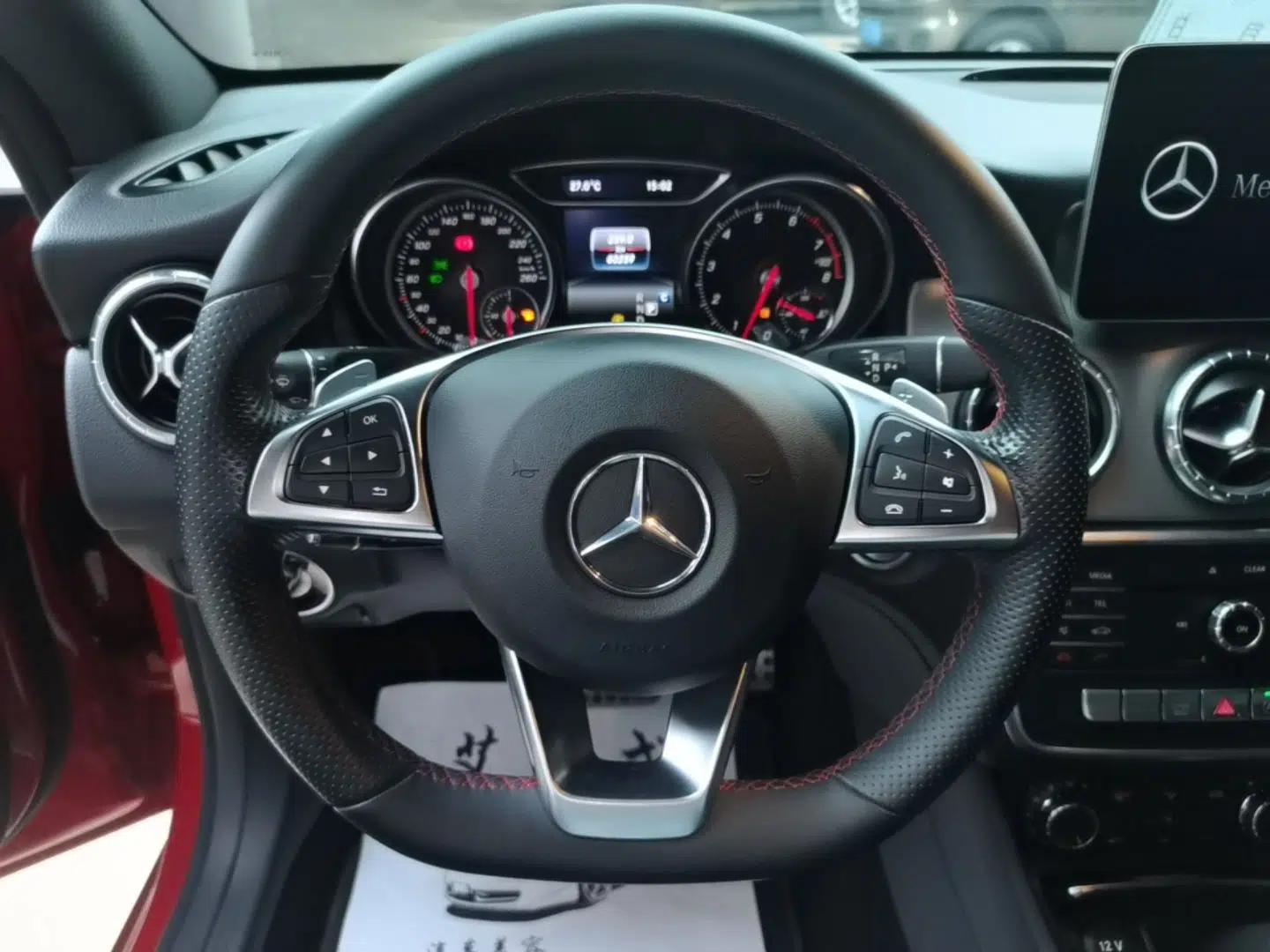Mercedes-Benz CLA 2017 CLA 220 4MATIC — миниатюра 13
