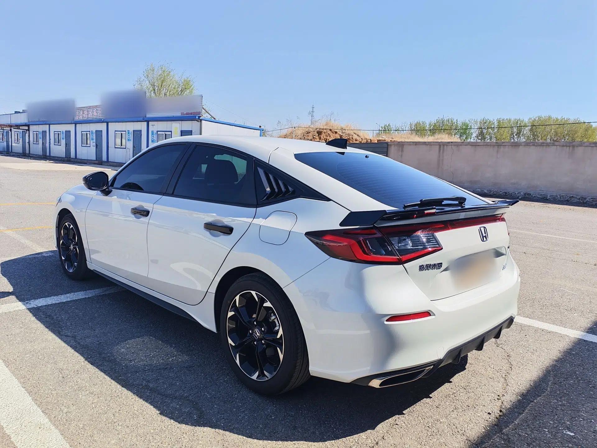Honda Civic 2023 HATCHBACK 240TURBO CVT Extreme Edition — миниатюра 6