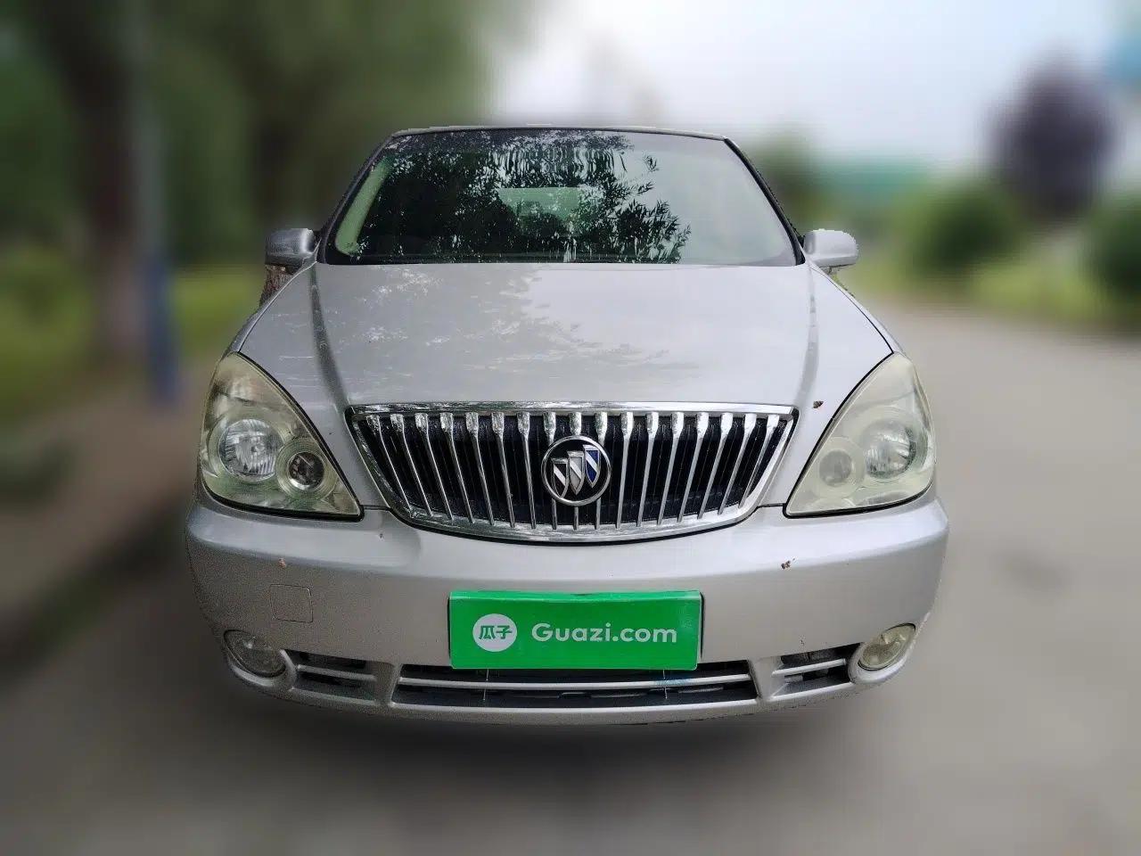 Buick GL8 2014 2.4L Classic Edition — миниатюра 2