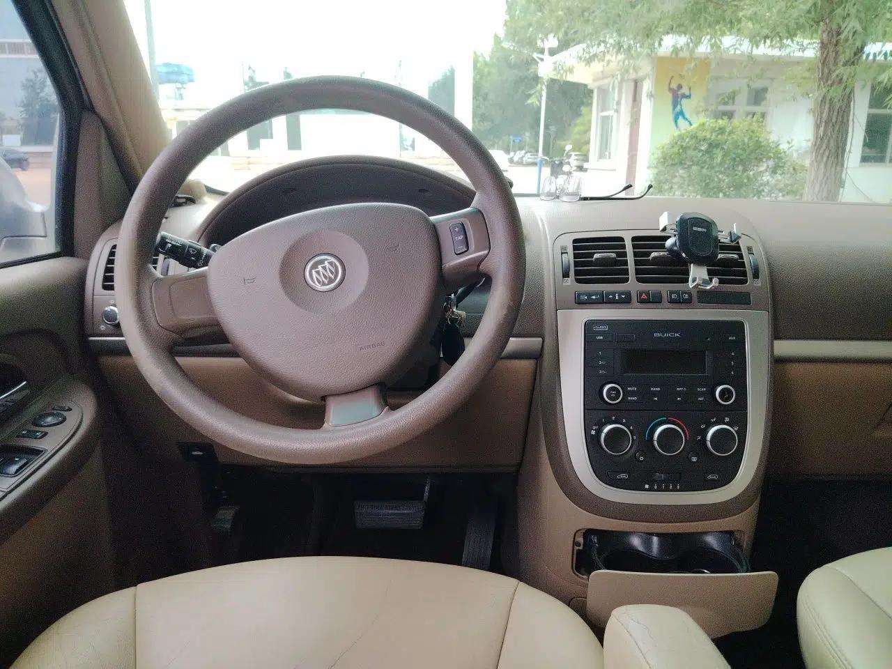Buick GL8 2014 2.4L Classic Edition — миниатюра 10
