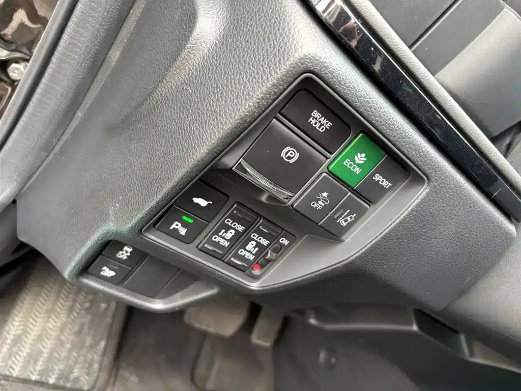 Elysion 2022 2.0L e:HEV Luxury Edition — миниатюра 15
