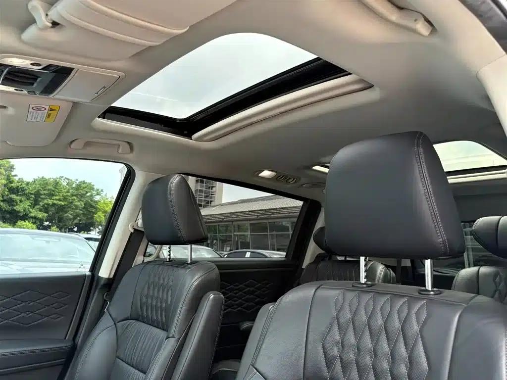 Elysion 2022 2.0L e:HEV Luxury Edition — миниатюра 18