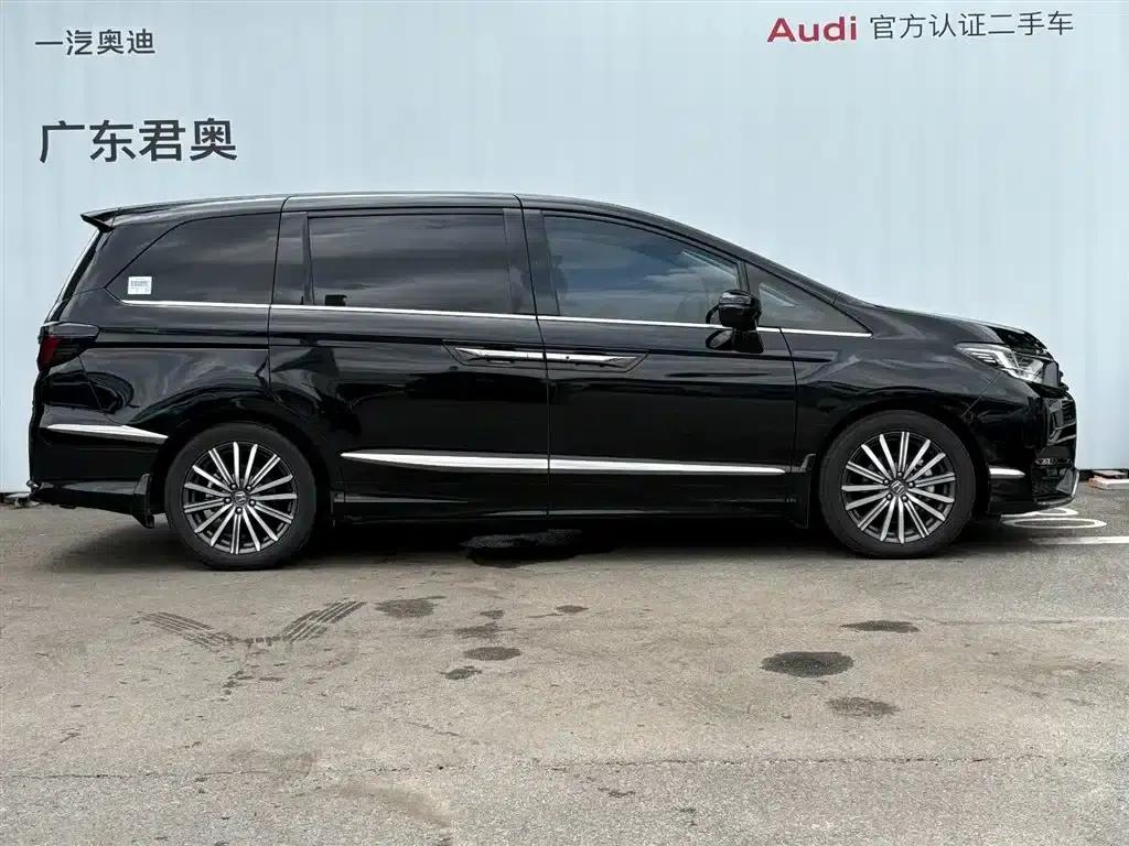 Elysion 2022 2.0L e:HEV Luxury Edition — миниатюра 3