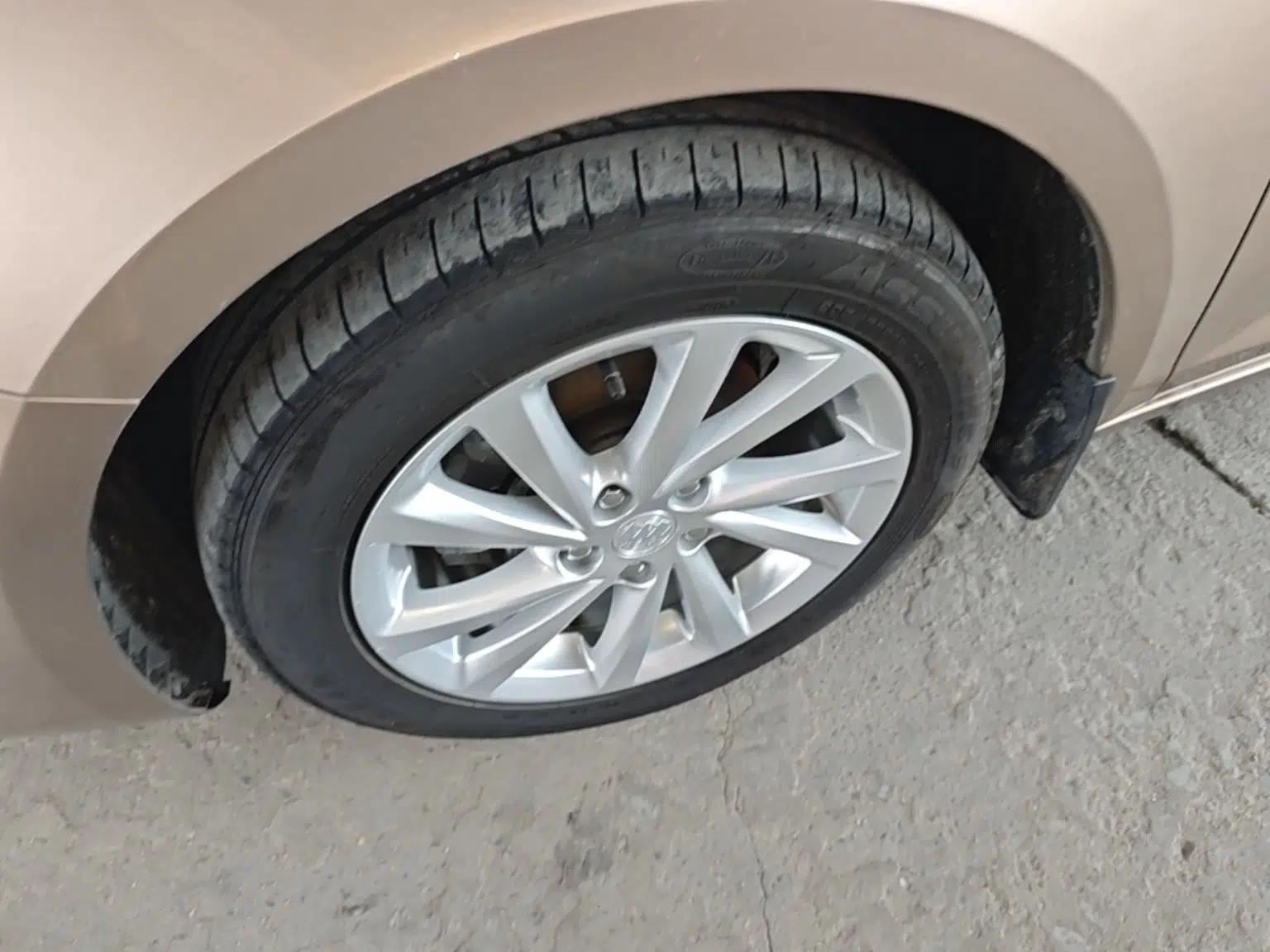 Buick Verano 2017 Sedan 15S Automatic Entry Model — миниатюра 10