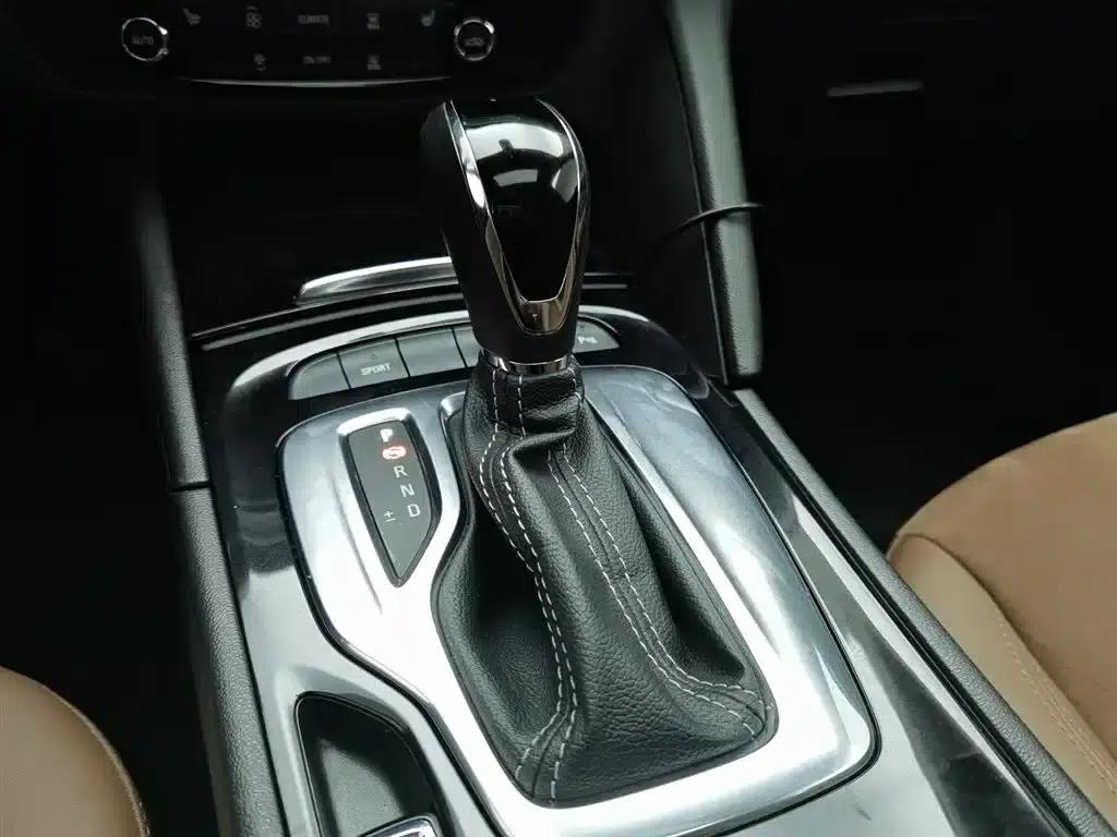 Buick Regal 2017 20T Elite — миниатюра 13