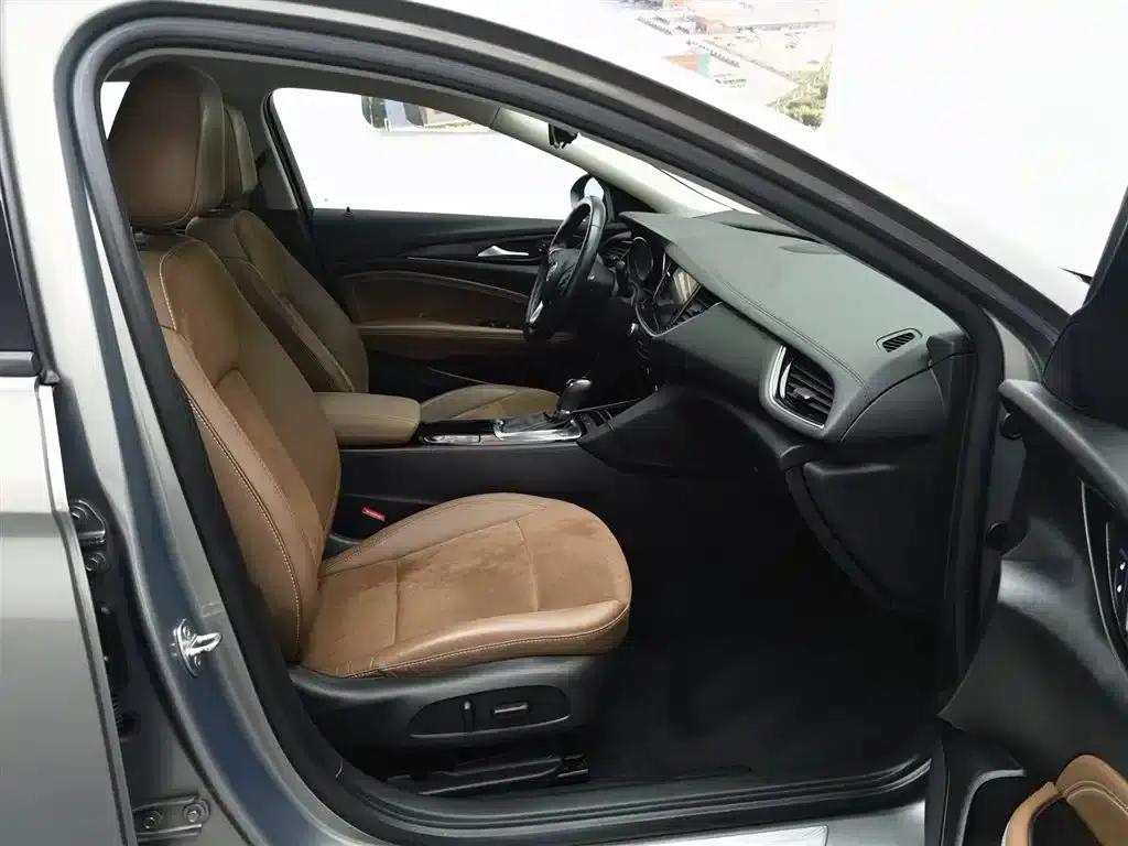 Buick Regal 2017 20T Elite — миниатюра 23