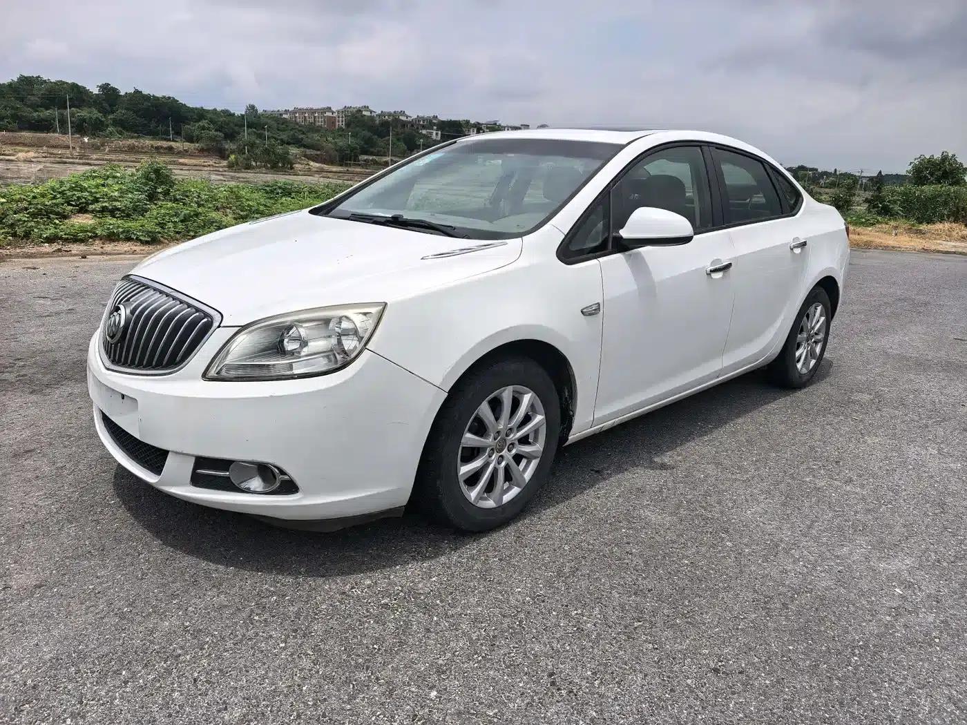 Buick Excelle GT 1.6L Automatic Fashion Edition 2013 — миниатюра 1