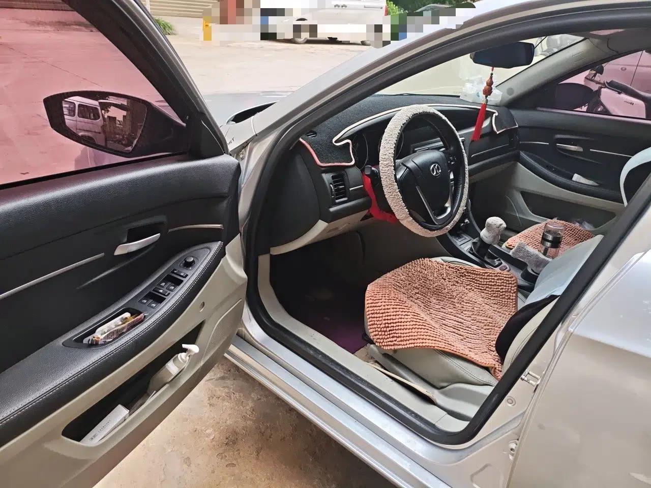BAIC Senova D50 2014 1.5L manual comfort version — миниатюра 16