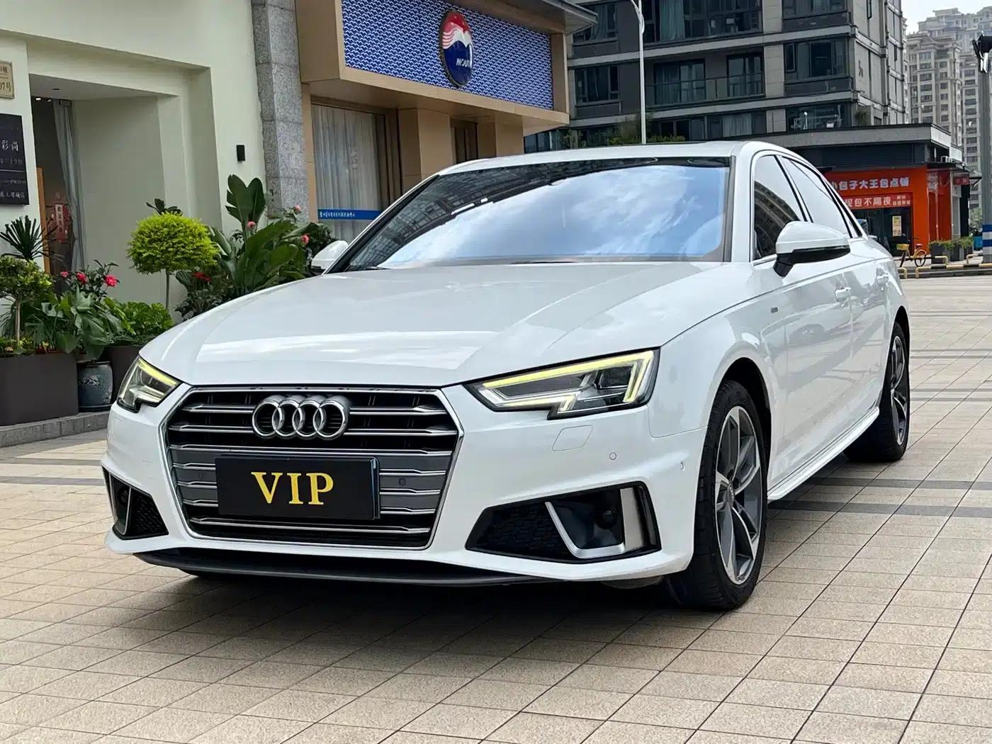 Audi A4L 2019 40 TFSI Fashion Edition (National V Emission Standard) — миниатюра 1