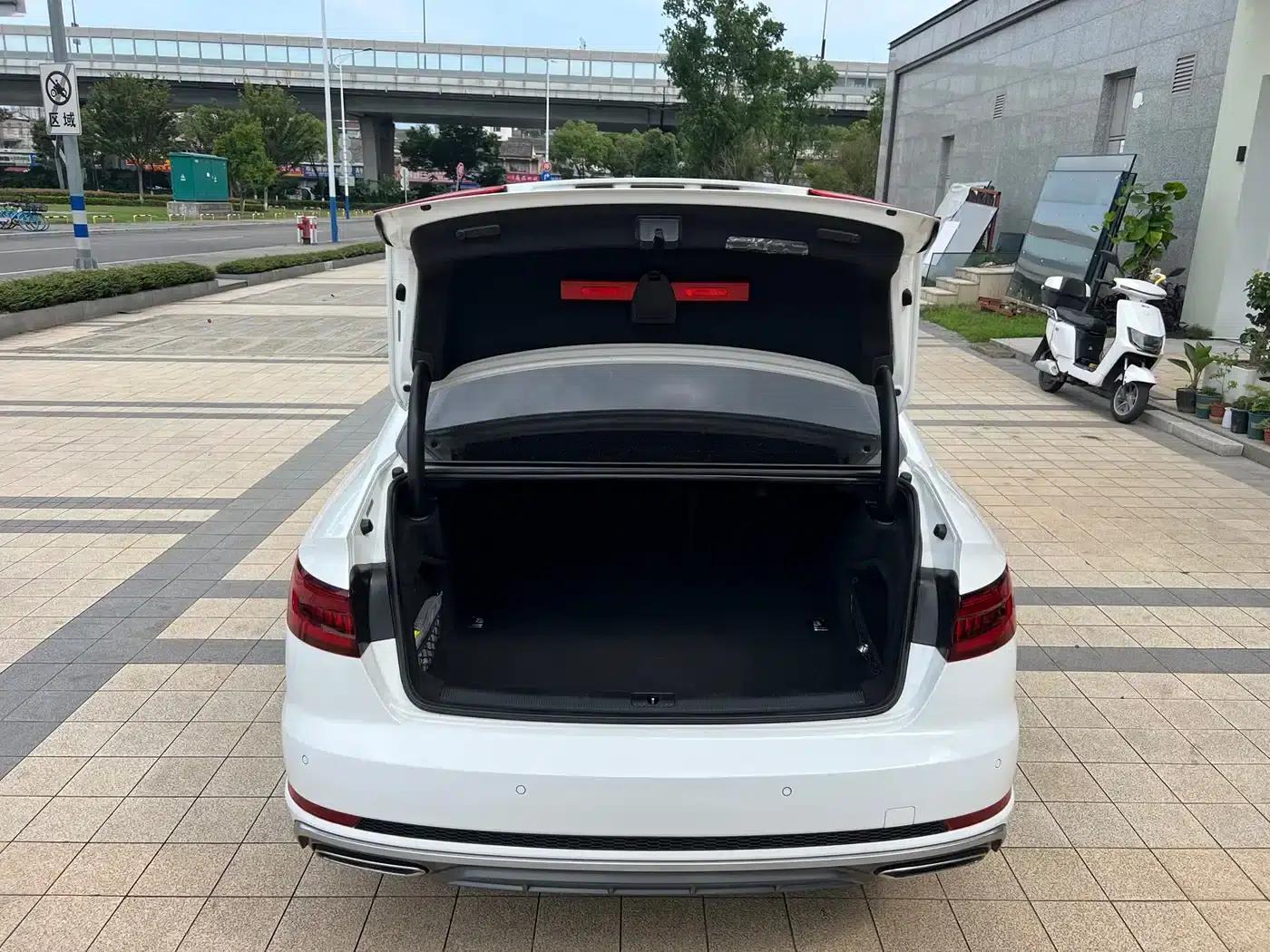 Audi A4L 2019 40 TFSI Fashion Edition (National V Emission Standard) — миниатюра 18