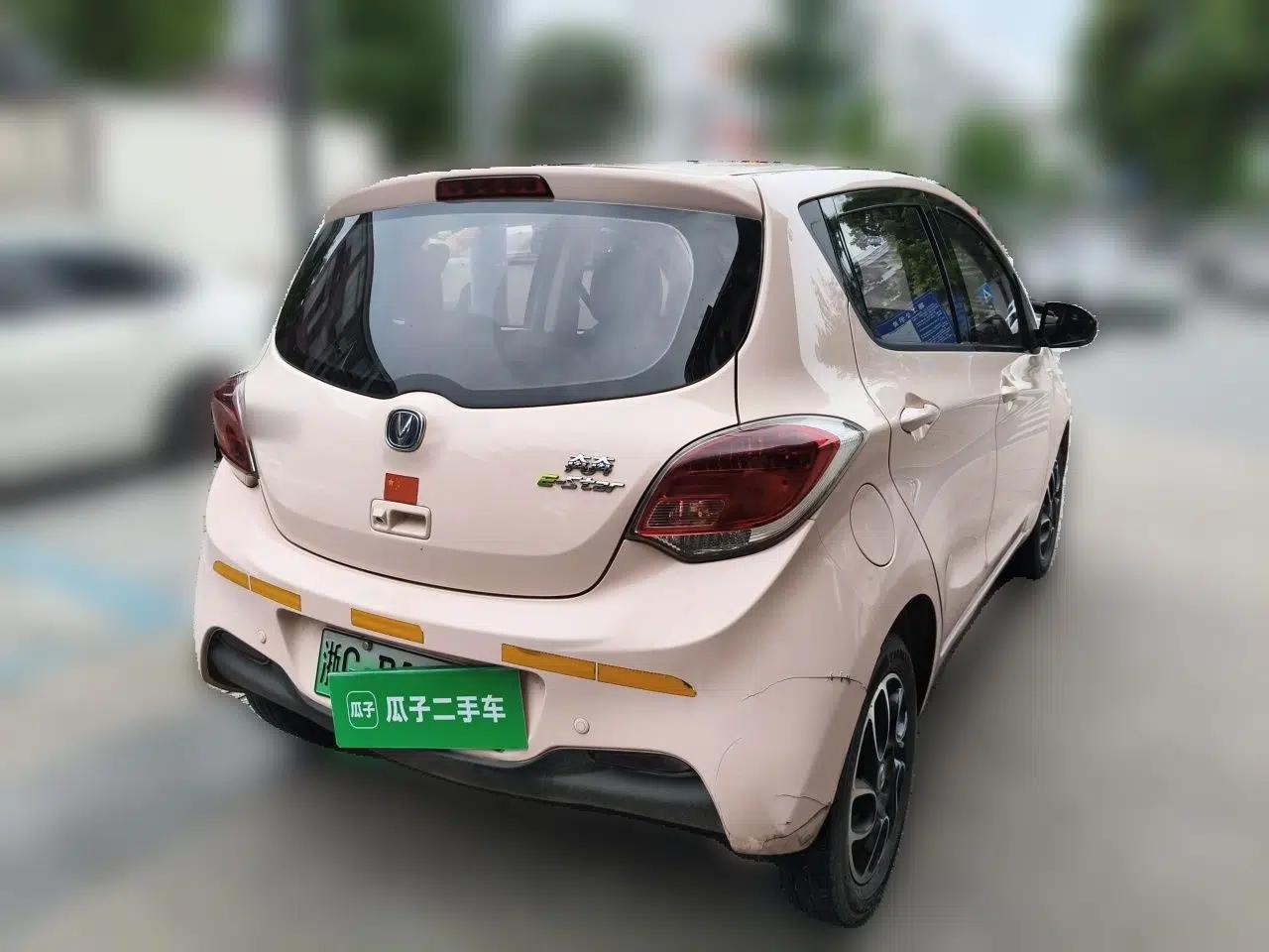 CHANGAN Benni E-Star 2021 National Edition Colorful Version Lithium Iron Phosphate (31.86 kWh) — миниатюра 6