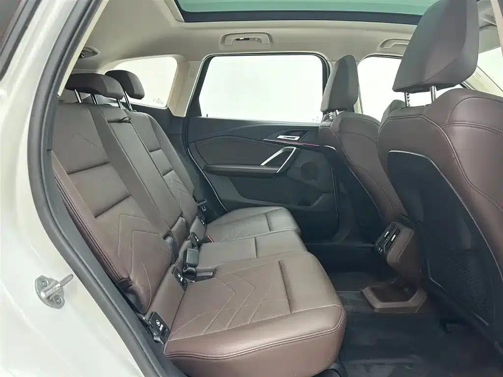 2023 BMW X1 sDrive20Li X Design Package — миниатюра 13