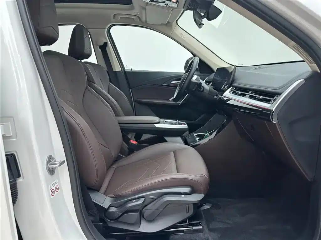 2023 BMW X1 sDrive20Li X Design Package — миниатюра 14