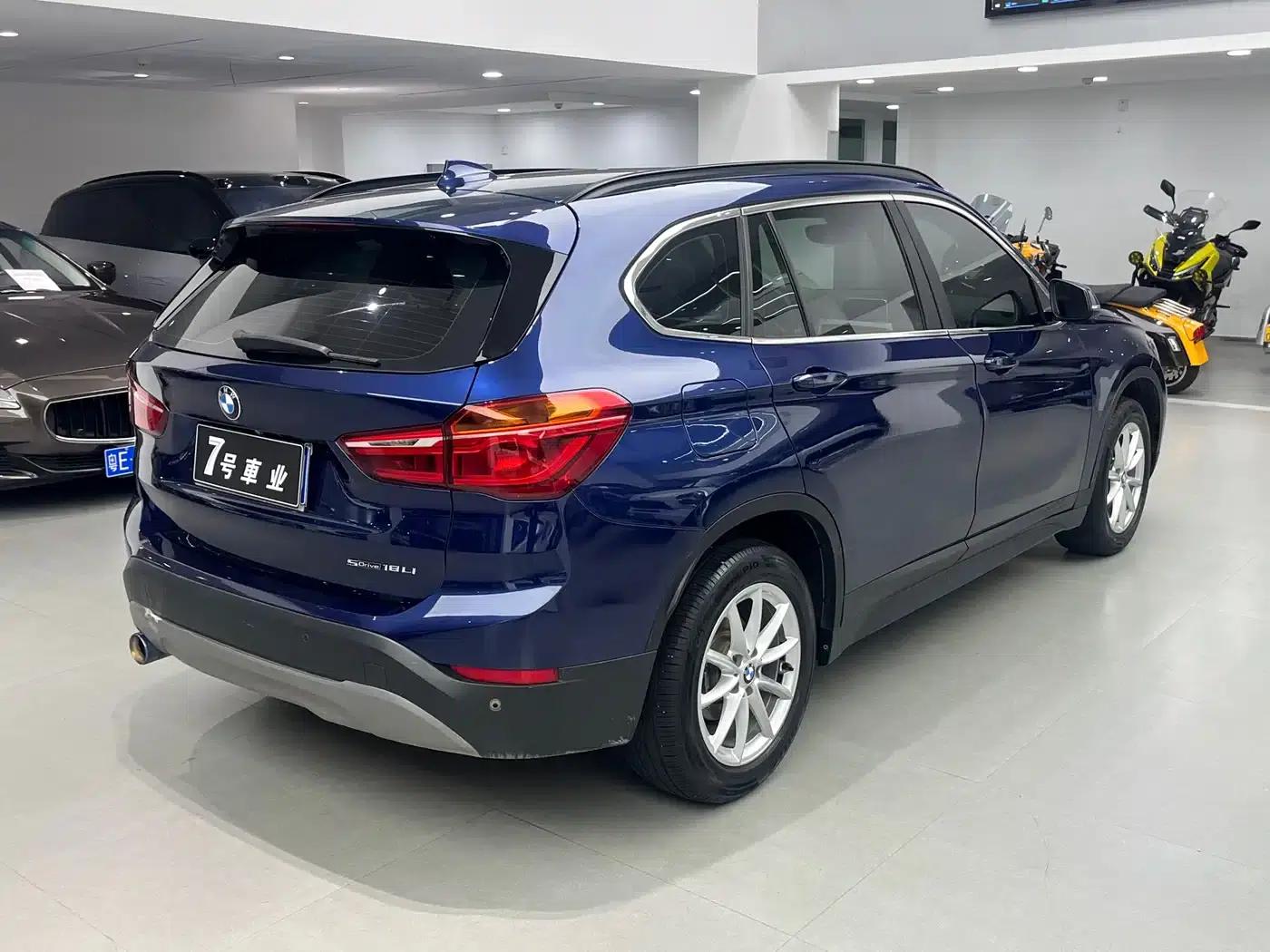 BMW X1 2018 sDrive18Li Fashion Edition — миниатюра 11