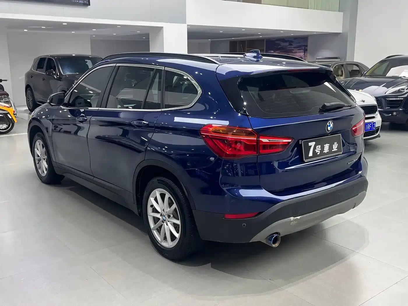 BMW X1 2018 sDrive18Li Fashion Edition — миниатюра 12