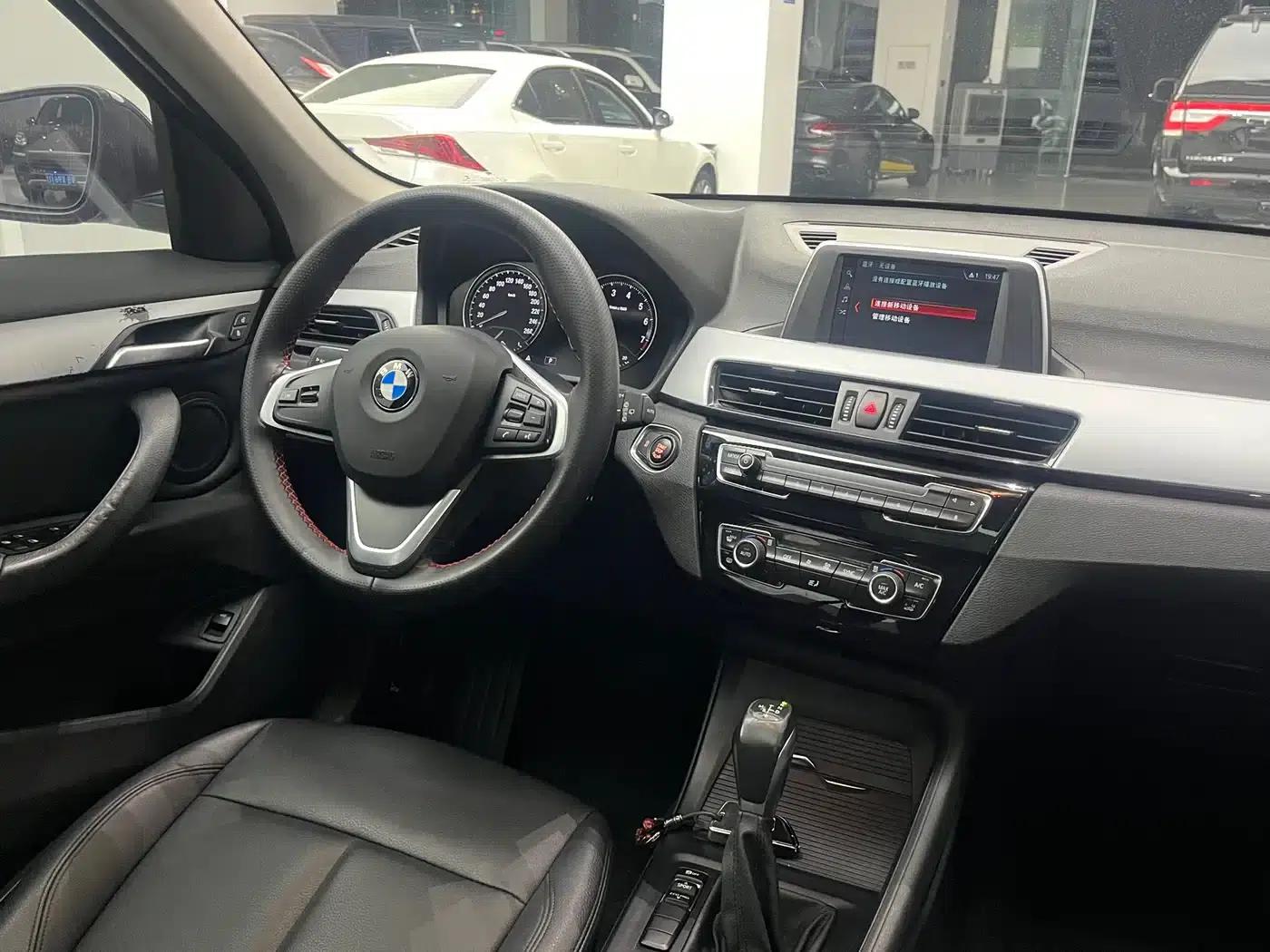 BMW X1 2018 sDrive18Li Fashion Edition — миниатюра 7