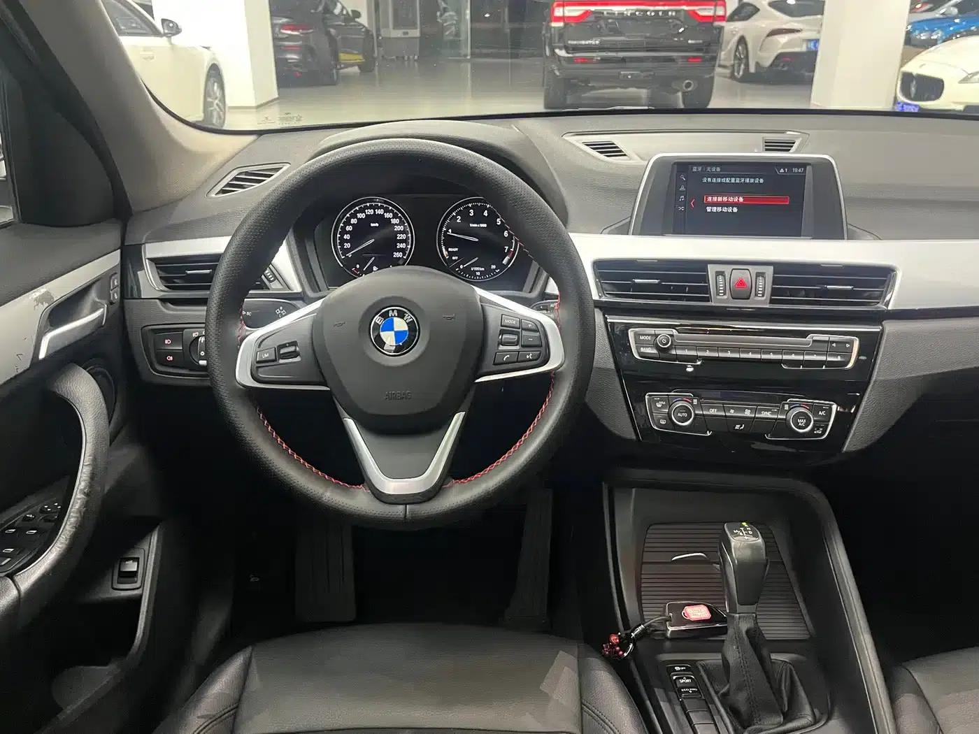 BMW X1 2018 sDrive18Li Fashion Edition — миниатюра 8