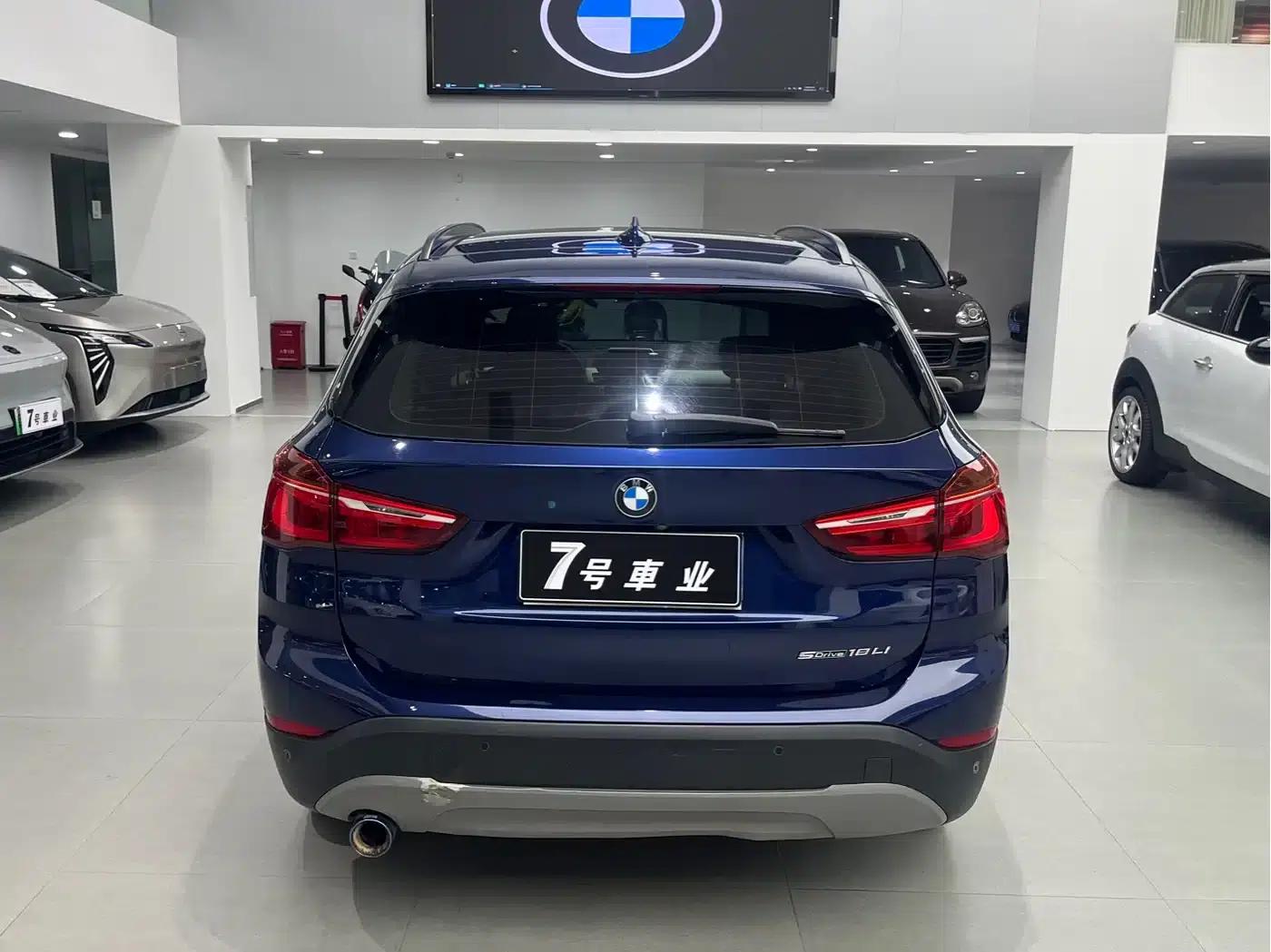 BMW X1 2018 sDrive18Li Fashion Edition — миниатюра 10