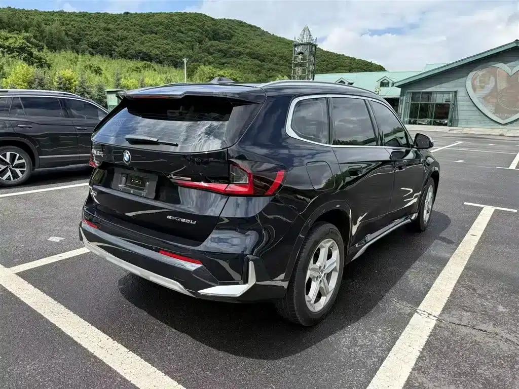 2023 BMW X1 sDrive20Li X Design Package — миниатюра 4
