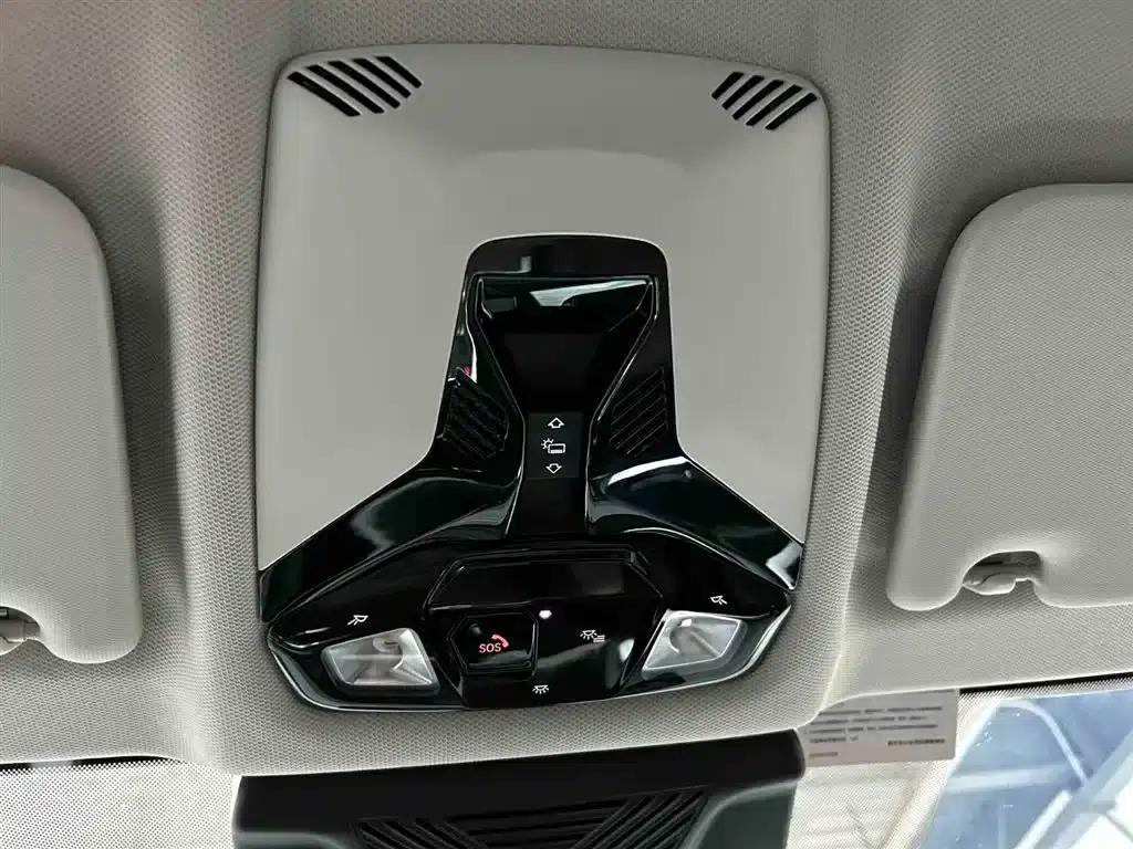 2023 BMW X1 sDrive20Li X Design Package — миниатюра 8