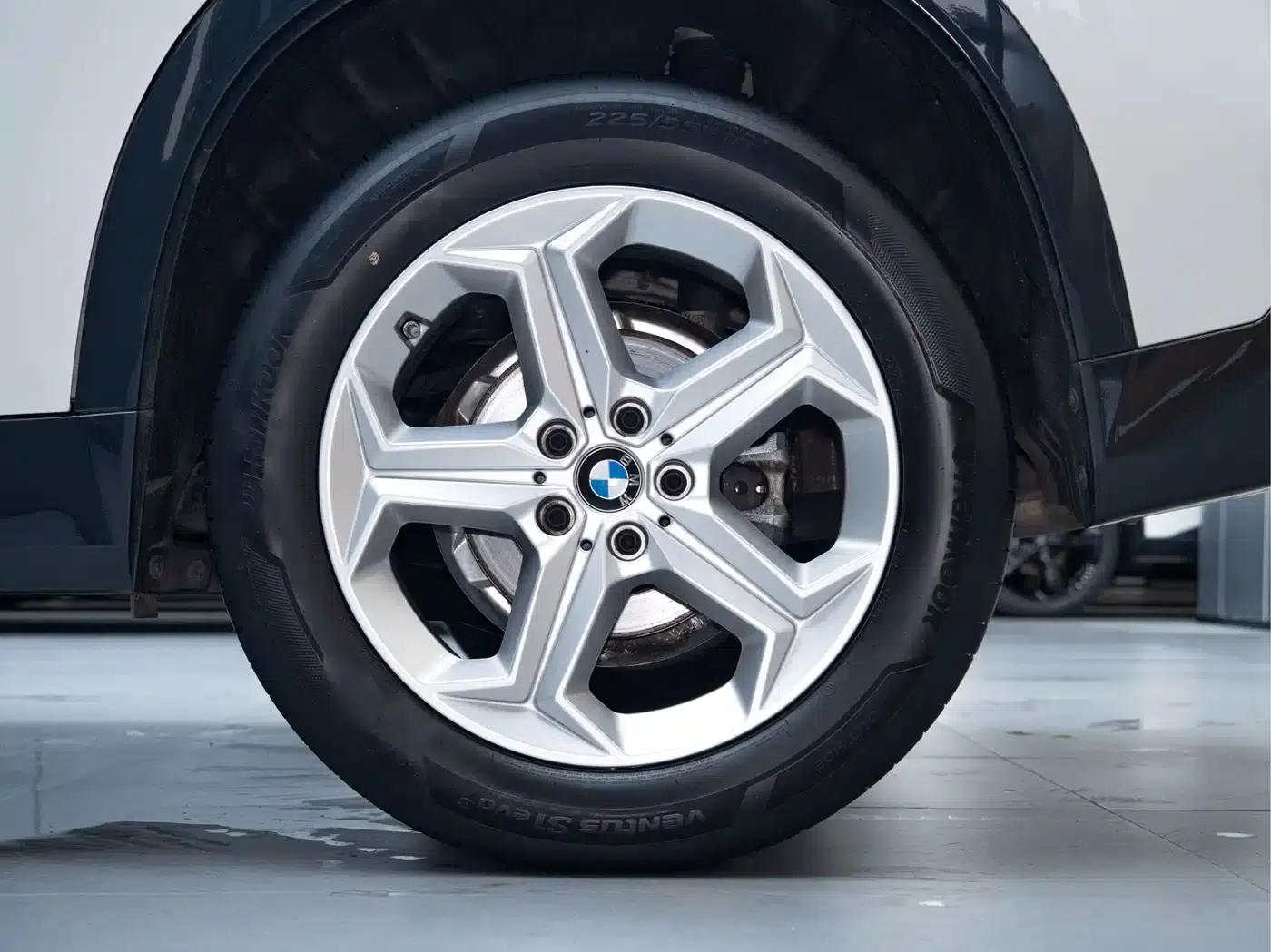 2023 BMW X1 sDrive20Li X Design Package — миниатюра 22